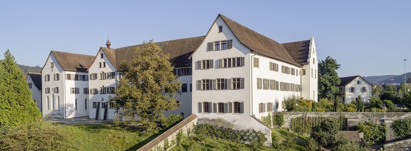 Luftaufnahme Kloster Wettingen mit Klosterpark im Vordergrund