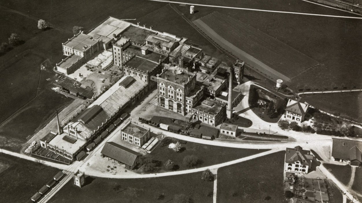 Historische Luftaufnahme Brauerei Feldschlössen Rheinfelden