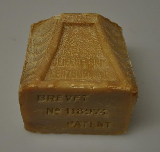 Seife aus der Seifenfabrik Savonnerie de Lenzbourg.