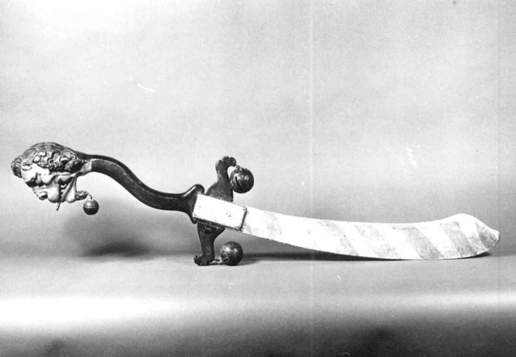 Abbildung eines Schwertes mit speziellem Griff: Narrenkopf.