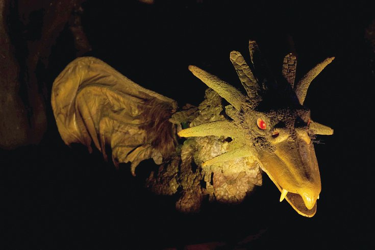 Schlossdrache Fauchi in der Drachenhöhle von Schloss Lenzburg