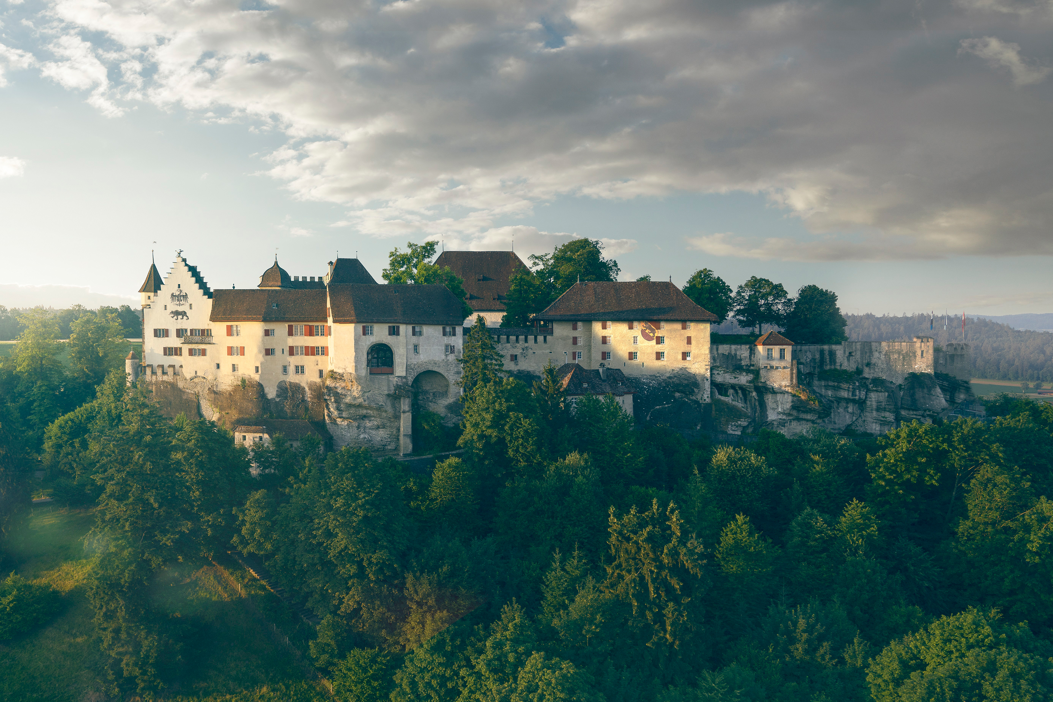 Luftaufnahme von Schloss Lenzburg